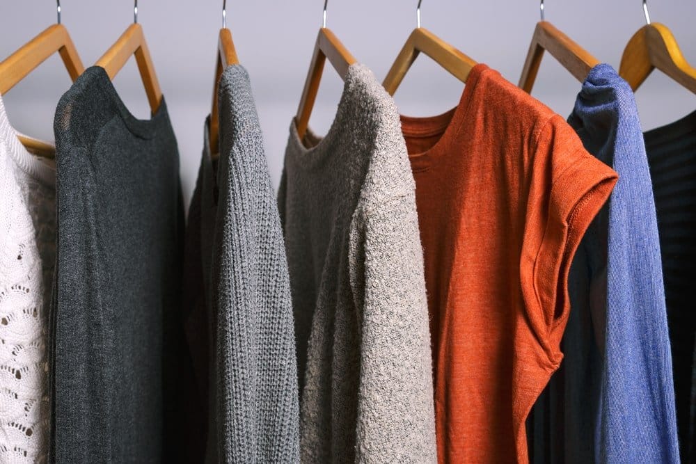 Υγρασία στις ντουλάπες. Αιτία και καταπολέμηση.