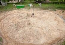 Δείτε το σπίτι που έφτιαξε σε ένα τόσο μικρό μέρος στην Ταϊλάνδη