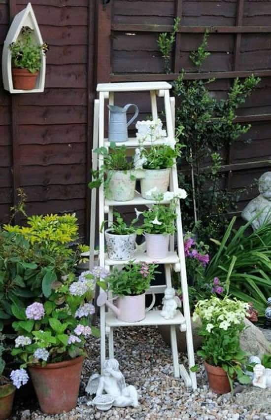 25 υπέροχες diy ρουστίκ ιδέες διακόσμησης κήπου με παλιές ξύλινες σκάλες