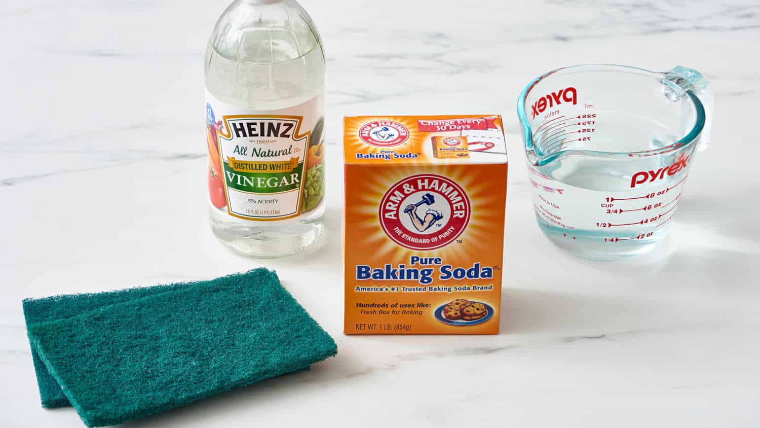 10 συμβουλές για τον καθαρισμό του μπάνιου με ξύδι και μαγειρική σόδα