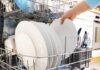 7 λόγοι για τους οποίους πρέπει να σταματήσετε να πλένετε τα πιάτα στο χέρι και να τα βάζετε στο πλυντήριο πιάτων