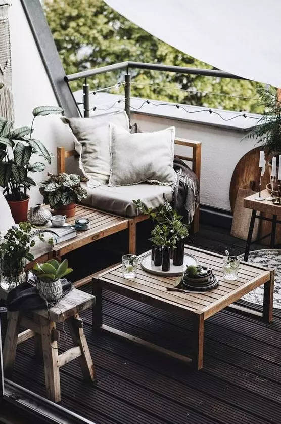 30 υπέροχες σκανδιναβικές ιδέες για να διακοσμήσετε το μπαλκόνι σας