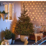 17 εντυπωσιακές χριστουγεννιάτικες ιδέες για να διακοσμήσετε το μπαλκόνι σας