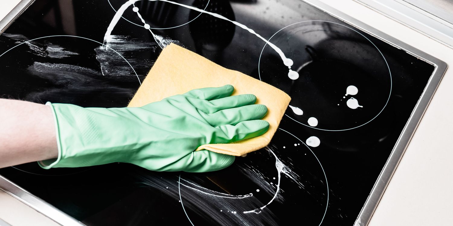 5 εύκολοι και αποτελεσματικοί τρόποι για να καθαρίσετε την επαγωγική σας εστία